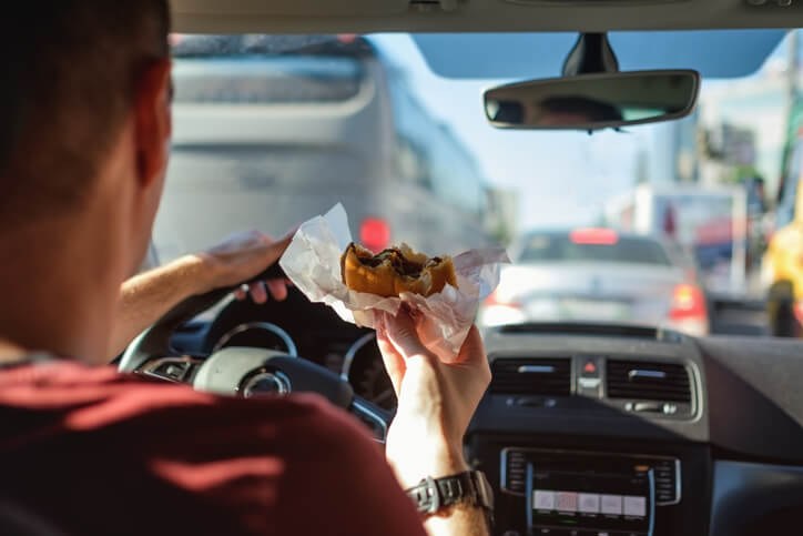 Distracted driving in Utah includes eating while driving.